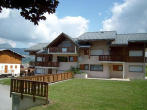 Appartement skis aux pieds, balcon exposé Sud-Ouest, 47 m², 3 pièces + cabine, 6 personnes - FR-1-733-12